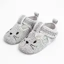 20251103_1221_Rotated Baby Shoes_remix_01k94kq31dezkvnhh3emaxnbwc.webp