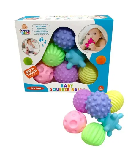 [3776] Triangle-shaped squeeze ball with inner tube in a box 6×1 KM223C-1 1866